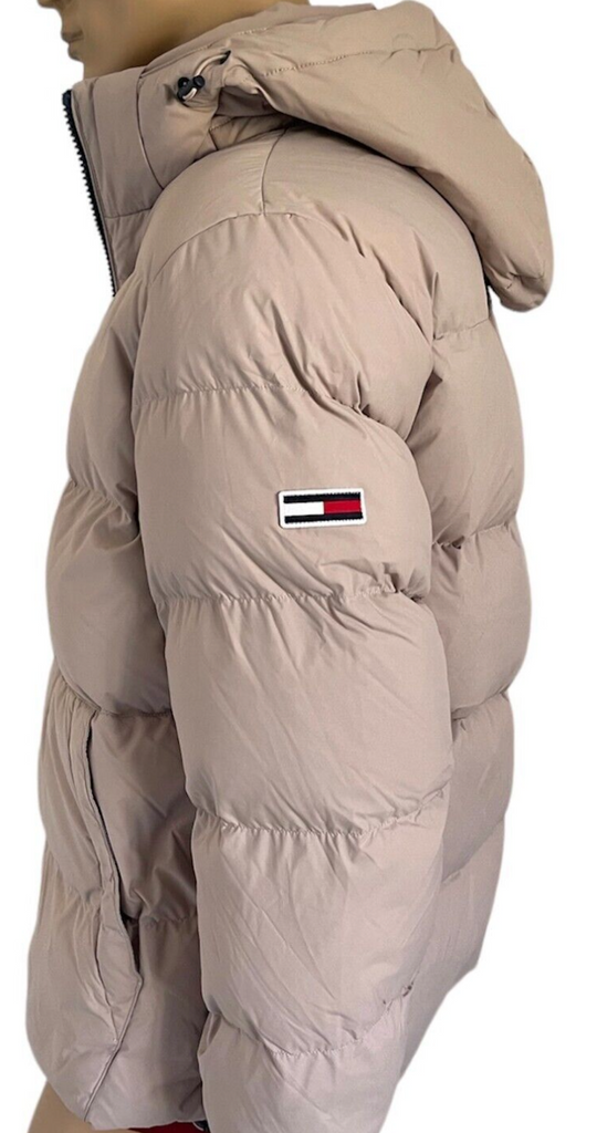 Tommy Jeans TJM Essential Down Jacket Winterjacke DM0DM15447 coral s Sportsgeiz